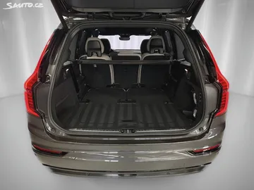 Car image 32