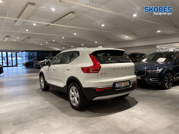 Volvo XC40 D3 Momentum 111 kW image number 3