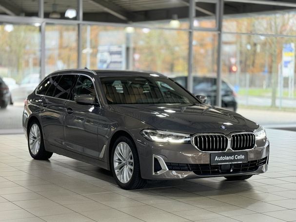 BMW 520d Touring Luxury Line 140 kW image number 1