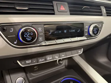 Car image 33
