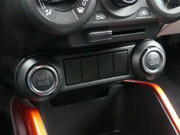 Car image 23