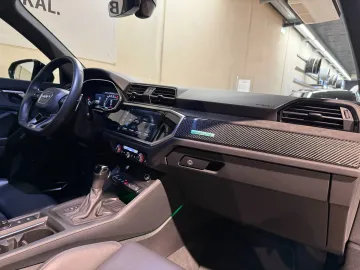 Car image 39