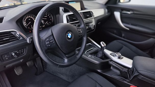 BMW 120i Advantage 135 kW image number 8