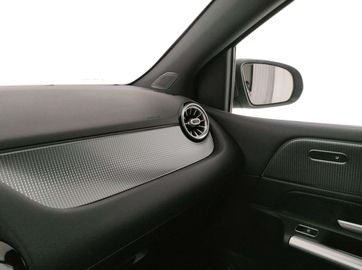 Car image 31