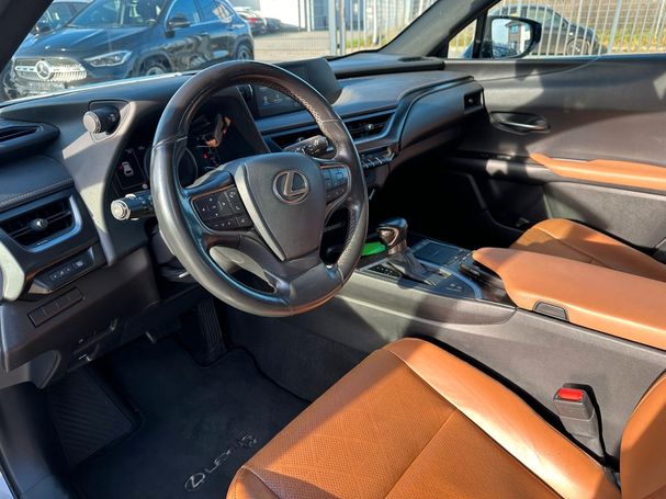 Lexus UX 250h 131 kW image number 10