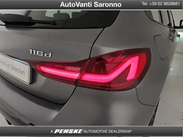 Car image 33