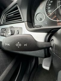 Car image 35