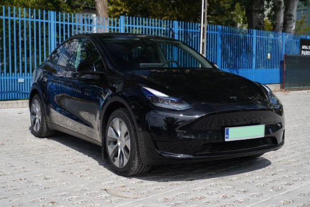 Tesla Model Y 255 kW image number 2