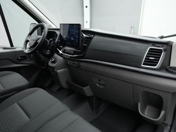 Car image 32