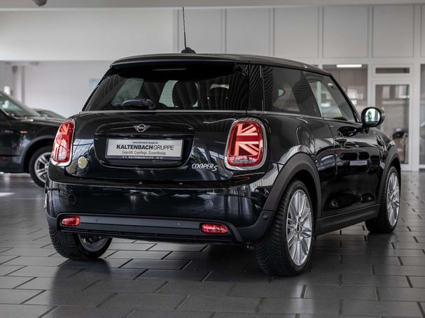 Mini Cooper SE Mini Yours Trim 135 kW image number 2