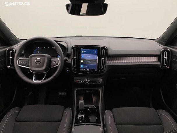 Volvo XC40 B3 Plus 120 kW image number 6