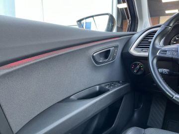 Car image 36