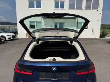 Car image 34