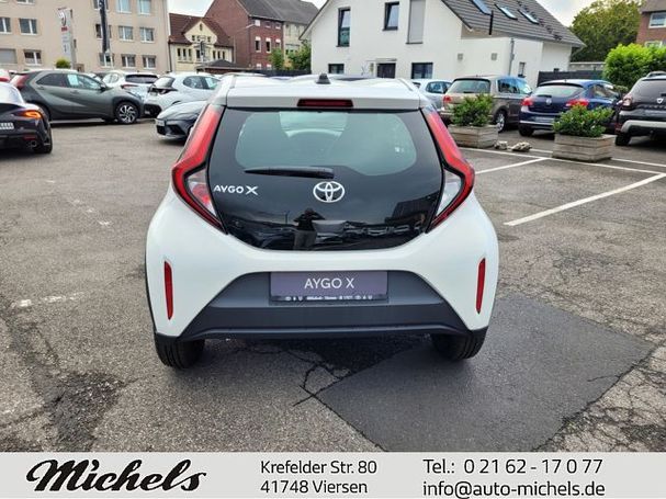 Toyota Aygo X 1.0 53 kW image number 3