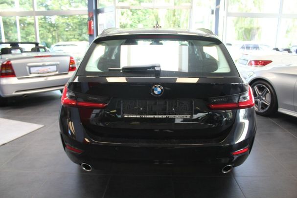 BMW 320d Touring Advantage 140 kW image number 4