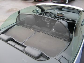 Car image 32