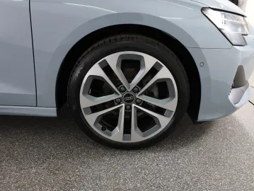 Car image 33