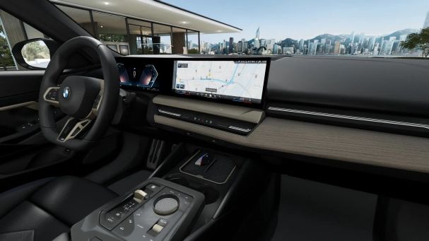 BMW 540d Touring xDrive 223 kW image number 4