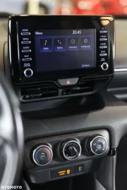 Car image 40