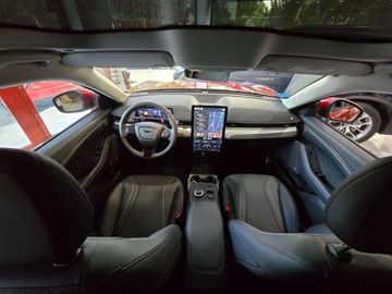 Car image 48