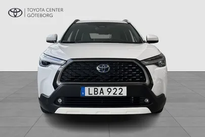 Car image 2