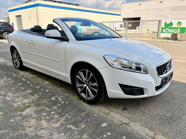 Volvo C70 D3 Momentum 110 kW image number 3