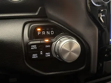 Car image 38
