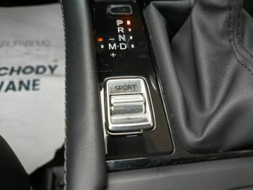 Car image 35