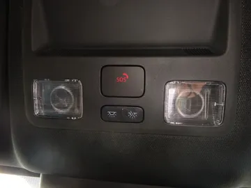 Car image 36