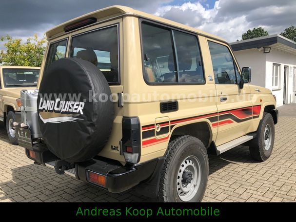 Toyota Land Cruiser 4.0 170 kW image number 1