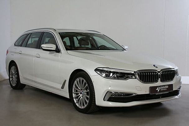 BMW 530d Touring Luxury Line 195 kW image number 2