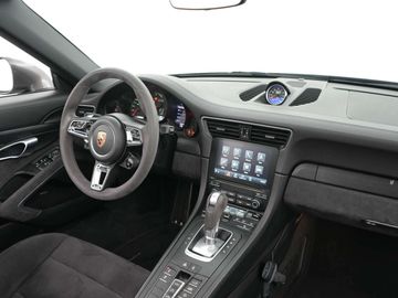 Car image 33