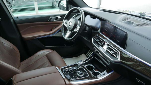 BMW X5 M50d xDrive 294 kW image number 48