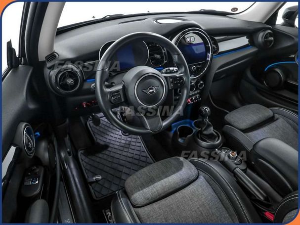 Mini Cooper S Essential 131 kW image number 8