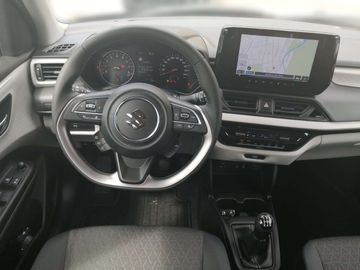 Car image 10