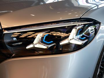 Car image 33