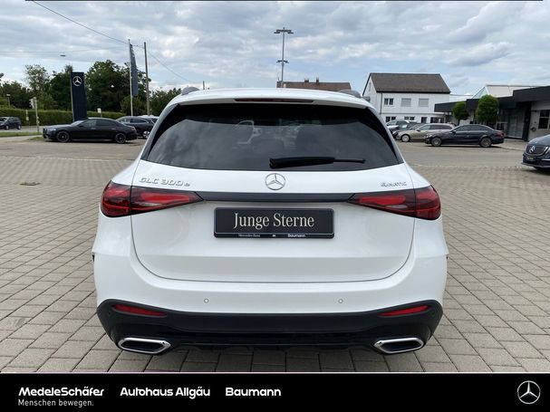 Mercedes-Benz GLC 300 e AMG 230 kW image number 3