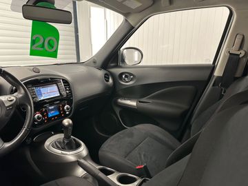 Car image 27