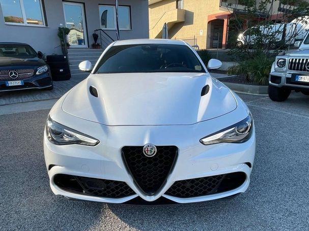 Alfa Romeo Giulia 2.9 V6 AT8 Quadrifoglio 375 kW image number 3