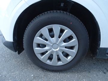 Car image 23