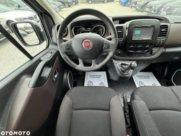 Car image 37