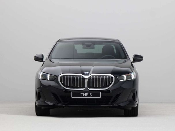 BMW 530 e 220 kW image number 17