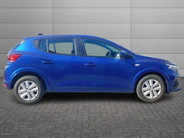 Car image 2