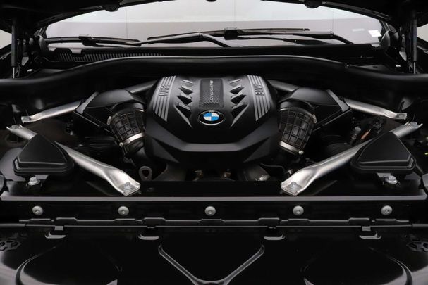 BMW X7 M50i xDrive 390 kW image number 36