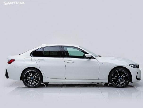 BMW 320d xDrive 140 kW image number 13