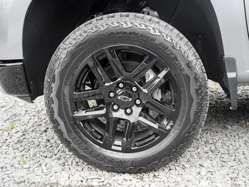 Car image 36