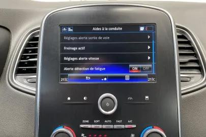 Car image 35