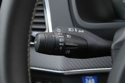 Car image 36