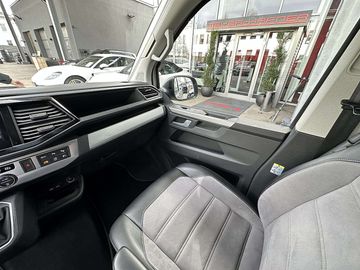 Car image 37