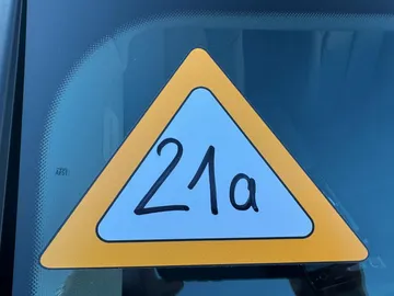 Car image 29